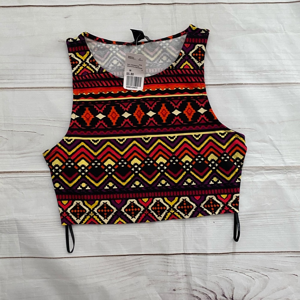 Geo print crop top